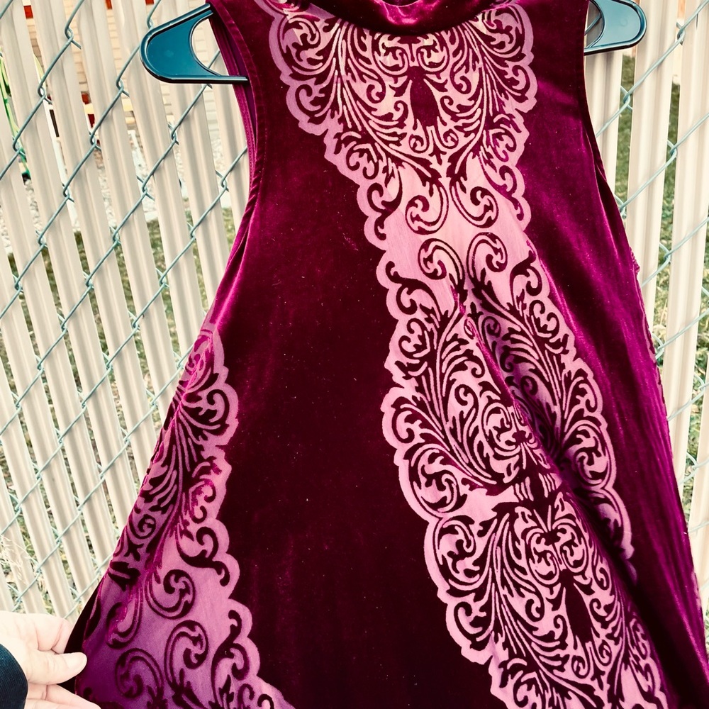 Gorgeous Holiday Burgundy Cut Velvet Trapeze Fly Away Tank Top M/L - Picture 3 of 9